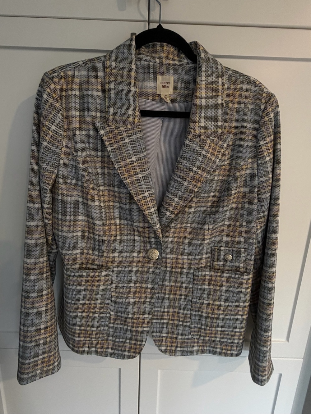 Plaid Tailored Blazer Jacket in Gray and Tan